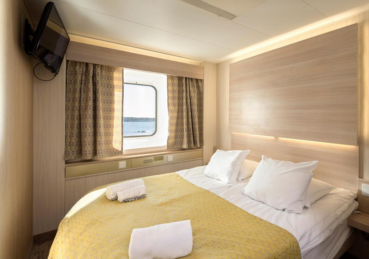 Viking Line Ferry Viking Cinderella - 2-Night Cruise Stockholm-Helsinki-Stockholm Hotel Værelse billede